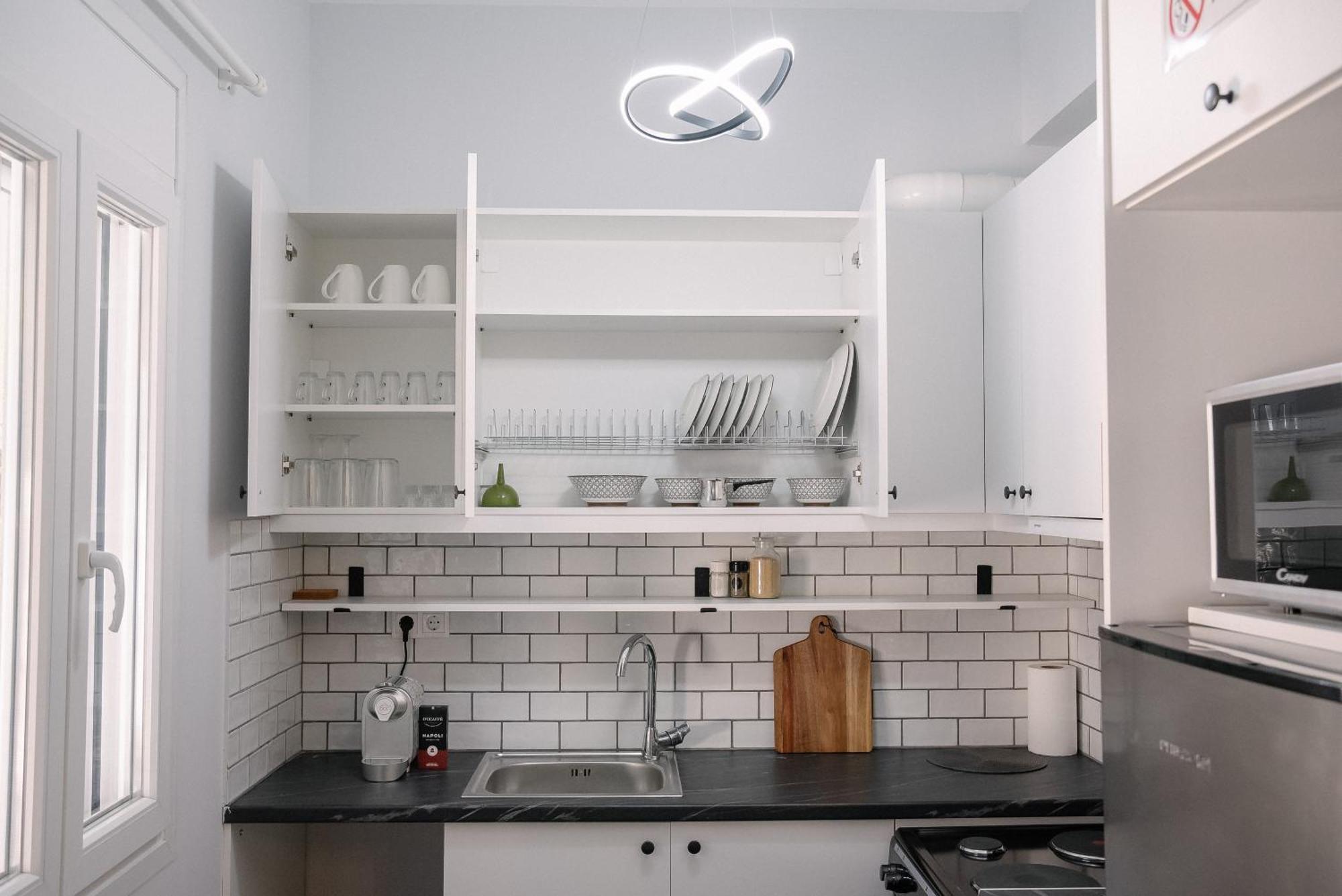 Apartment 3cs Ampelokipoi Comfy Flat Ft Patio Airport Direct Day N Night Athen